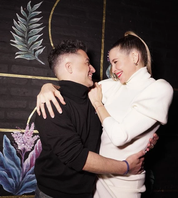 GUILLERMINA VALDES CON ANGEL DE BRITO