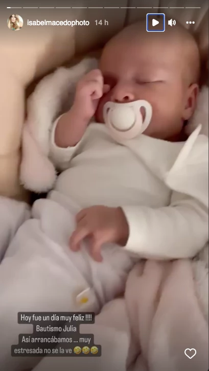 BAUTISMO JULIA HIJA DE MACEDO