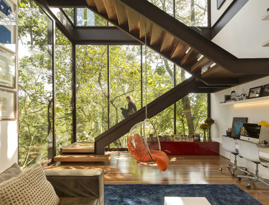 ¡Soñada! Esta casa "transparente" se fusiona con el exterior y su entorno natural