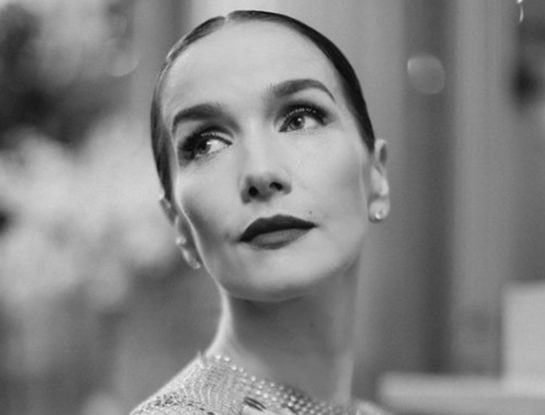 Santa Evita: Así fue el impactante look de Natalia Oreiro en la gala del Teatro Colón