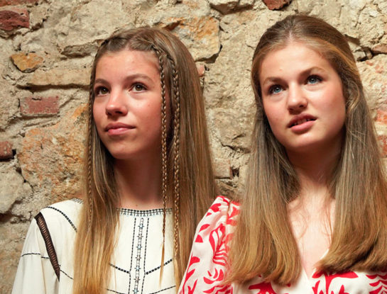 Los looks de la princesa Leonor y su hermana Sofía reflejan las influencias de su mamá Letizia Ortiz