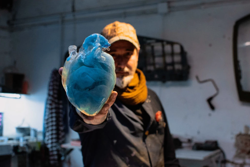 Leandro Sivori en su taller