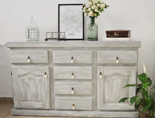 Deco práctica: cómo pintar un mueble de madera y lograr un efecto vintage