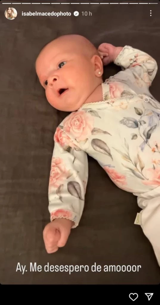 Julia, la segunda hija de Isabel Macedo y Juan Manuel Urtubey.