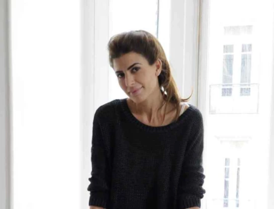 Juliana Awada disfrutó de la nieve de la Patagonia con un look total black