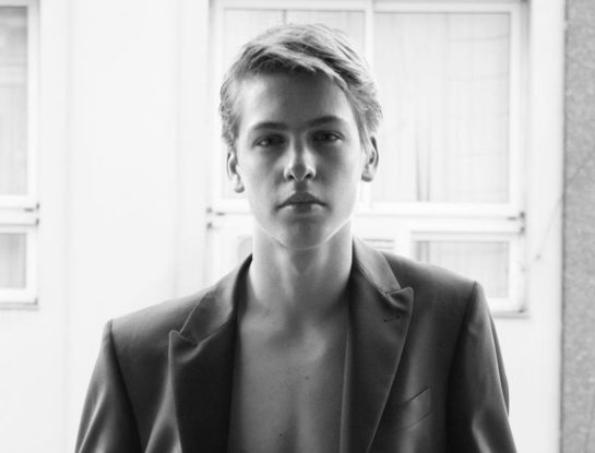 Con 17 años, Benicio Gravier debutó como modelo y provocó la reacción de Valeria Mazza