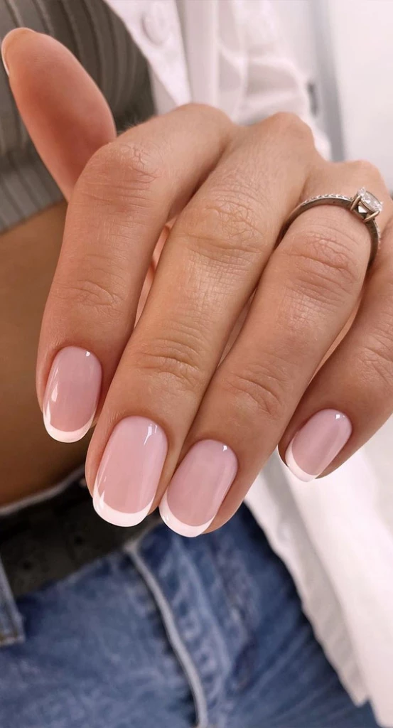 manicura americana versus francesa