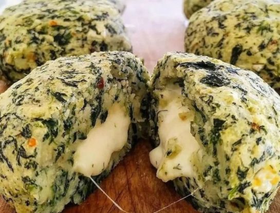 Día Mundial de la Espinaca: la receta de las bombas con papa y queso (saludables y deliciosas)