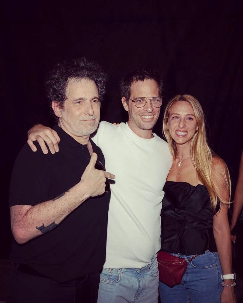 Calamaro, Clemente Zavaleta e Isabelle Strom