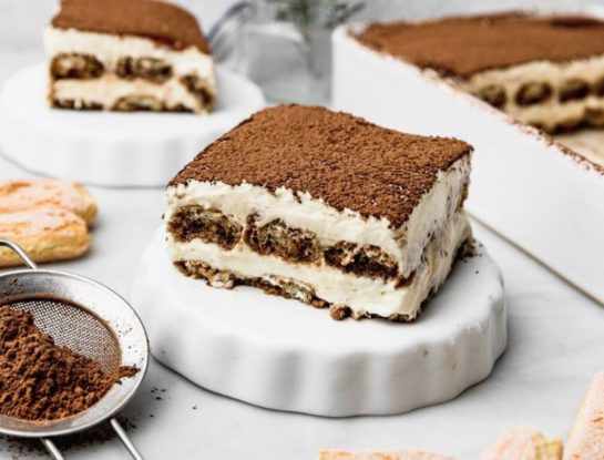 La receta de tiramisú con licor de café súper fácil e irresistible