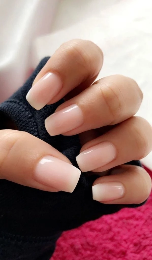 manicura americana versus francesa