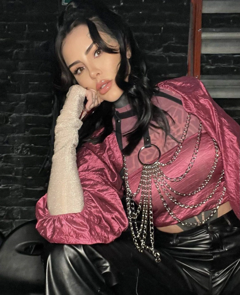 Cande Tinelli compartió su look para el programa de canto de su padre, del cual es jurado. Foto IG: