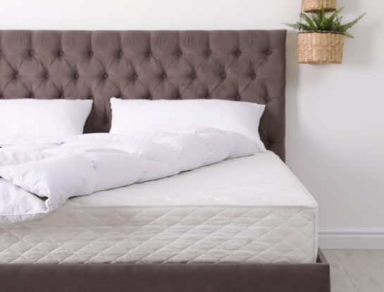 En video: los mejores tips para limpiar y desinfectar el colchón en casa