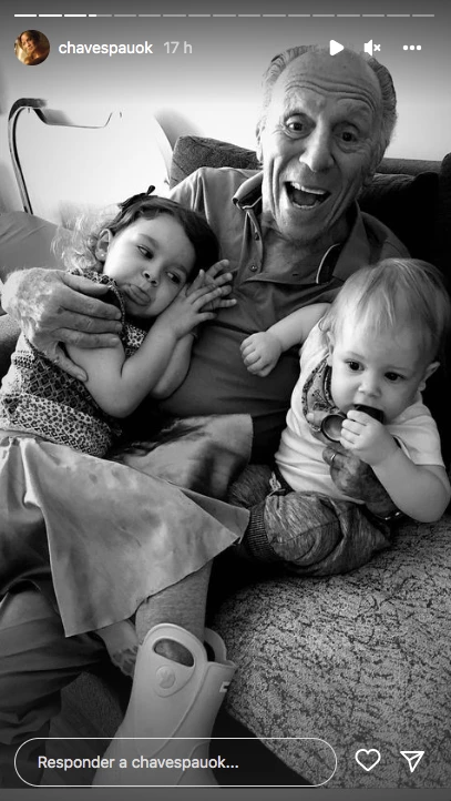PAULA CHAVES Y ABUELO