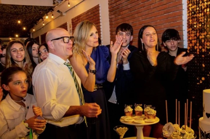 CUMPLE EMMA HIJA DENISE DUMAS