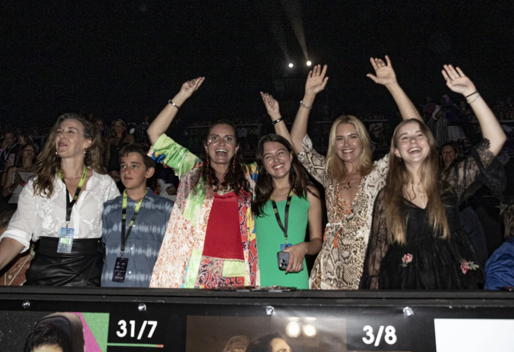 Claudia-Elena-Vásquez-Sandra-García-Sanjuán-y-Valeria-Mazza-en-Starlite-Catalana-Occidente