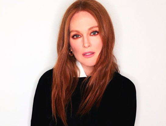 3 looks de Julianne Moore en Venecia: elegancia y feminidad para mujeres + 50