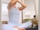 El living de Nicole Neumann cuenta con un espacio para hacer yoga.