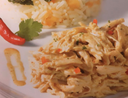 La receta de Hilos de pollo con coco al curry con el sello de Ariel Rodríguez Palacios