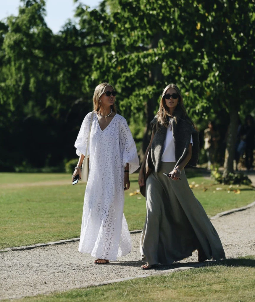 Tonos neutros y piezas oversize. Claves en el Copencore. Foto IG.