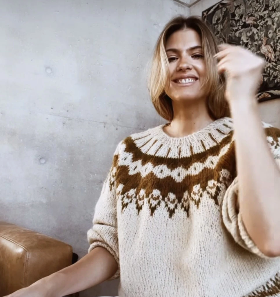 Mery del Cerro y su suéter tejido. Foto Instagram.