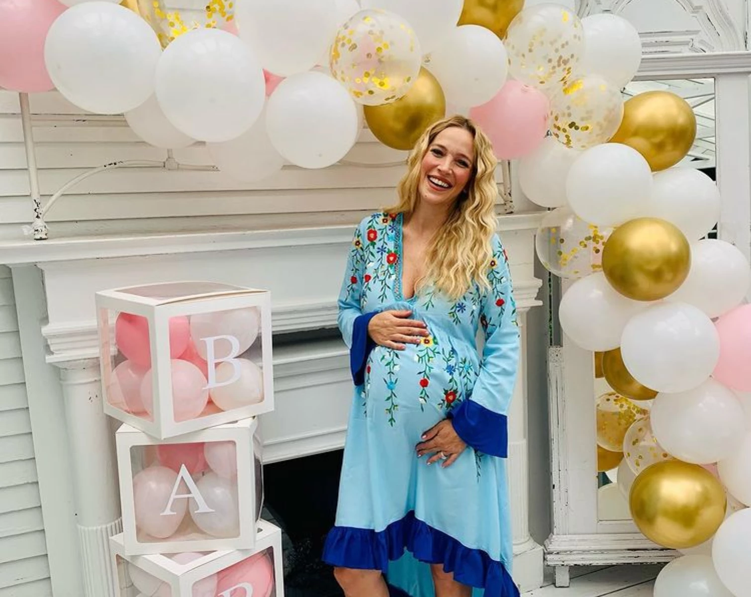 Luisana Lopilato compartió la intimidad del baby shower de su hija en camino