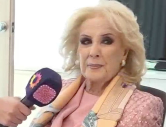 Asperezas, ironías, paños fríos y emoción: así se vivió la firma de contrato de Mirtha Legrand en eltrece