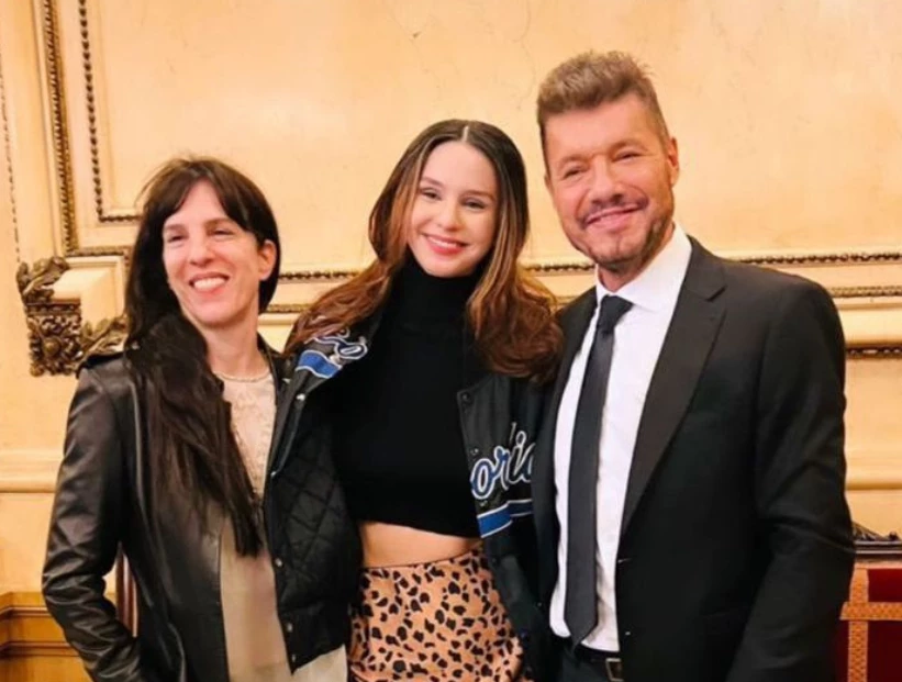 Paula Robles, Juanita Tinelli y Marcelo Tinelli.