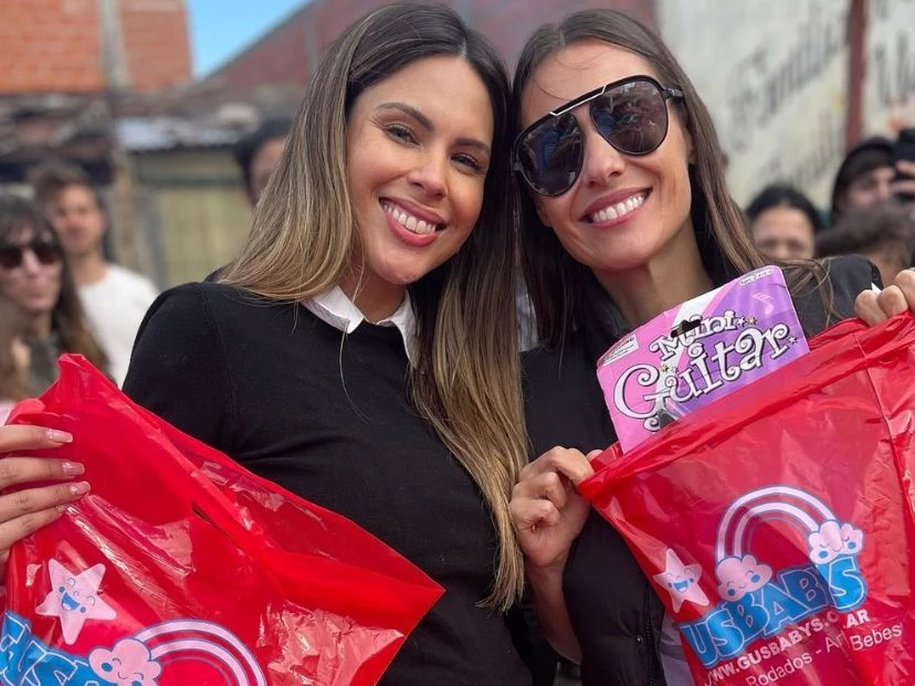 Pampita y Barby Franco ayudaron a los niños de la villa 21-24