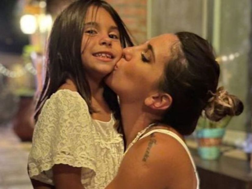 Cinthia Fernández detalló cómo sigue la salud de Francesca, su hija