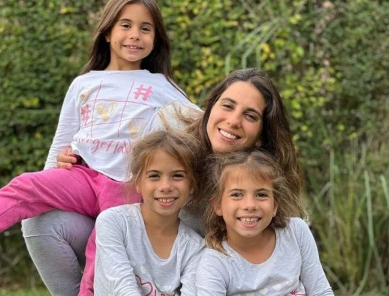 ¡Hasta las lágrimas! Así fue el abrazo que se dieron las hijas de Cinthia Fernández cuando se reencontraron con Francesca después del alta