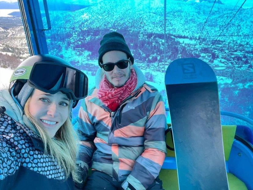 Las vacaciones familiares de Julieta Prandi y Emanuel Ortega