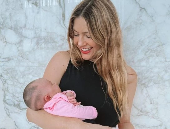 Stephanie Demner contó su experiencia sobre el nacimiento de Arianna y provocó controversia