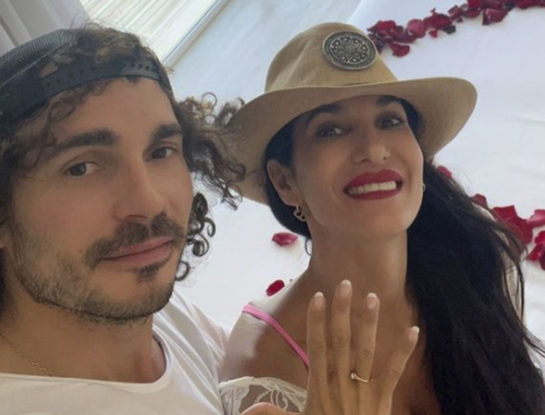 La historia de amor de Silvina Escudero y Federico, su futuro marido: están juntos hace 5 años y él le propuso casamiento en una playa de Mallorca, frente al mar