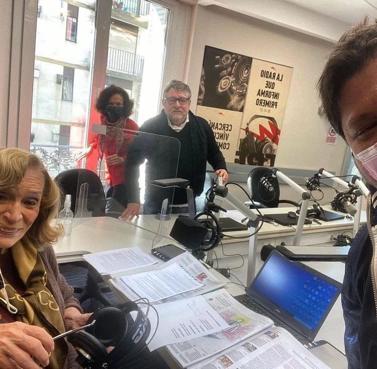 Magdalena Ruiz Guiñazú en Radio Mitre