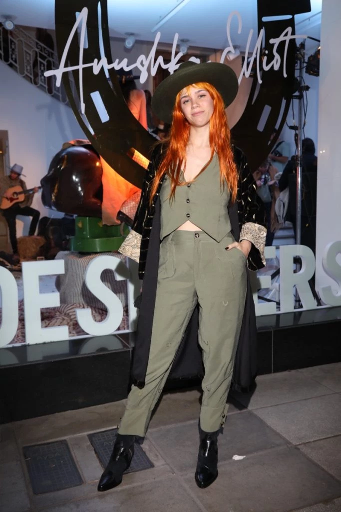 presentación de Anushka Elliot