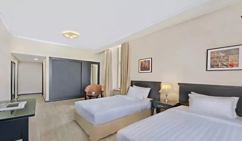 Ezdan Hotel & Suites