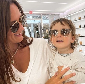 PAULA CHAVES CON FILIPA