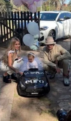 JAMAICA, HIJA DE L-GANTE