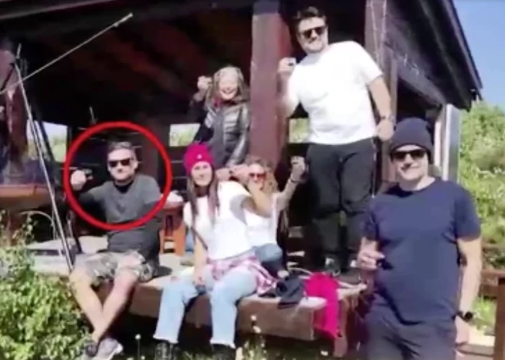 Caro Baldini y novio