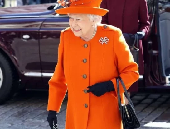 Los míticos zapatos de la Reina Isabel II que hoy son tendencia