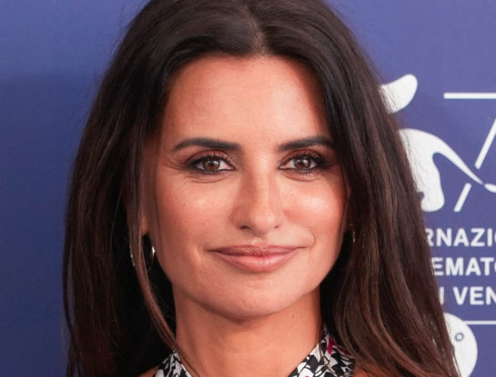 Festival de Cine Venecia 2022: Penélope Cruz nos inspira, de pies a cabeza, para lograr un look de fiesta perfecto
