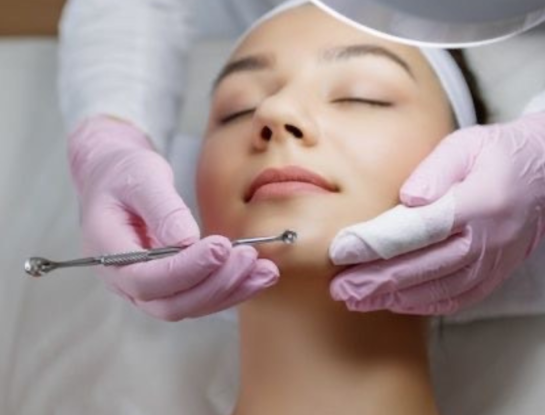 Los 3 tratamientos beauty que se hacen las famosas antes de la red carpet de los Premios Emmy