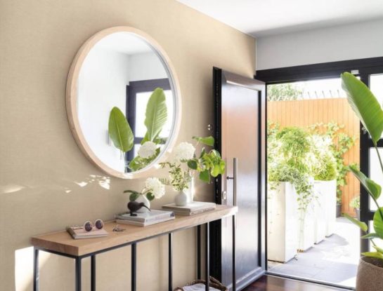 Trucos deco: cómo colgar un espejo en simples pasos