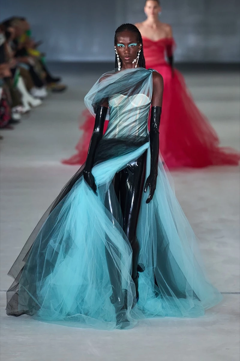 colección prabal gurung