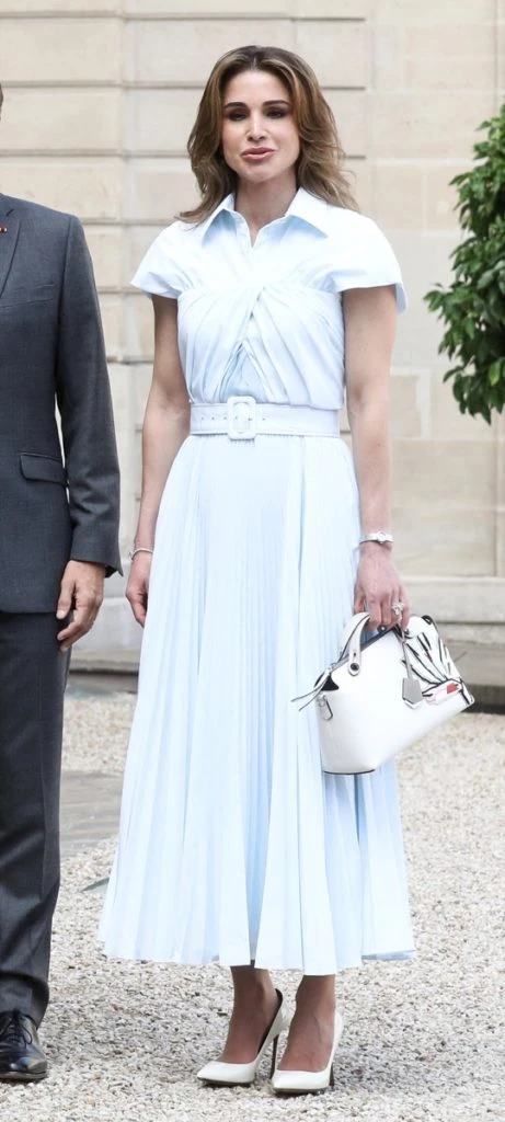 look Rania de Jordania