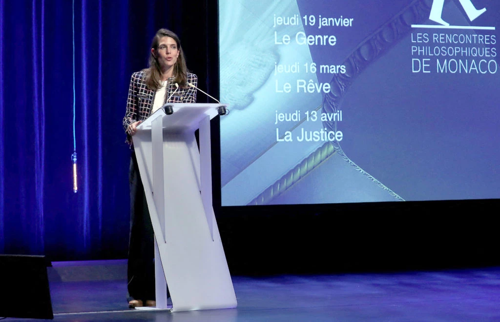 Charlotte Casiraghi conferencia de filosofía