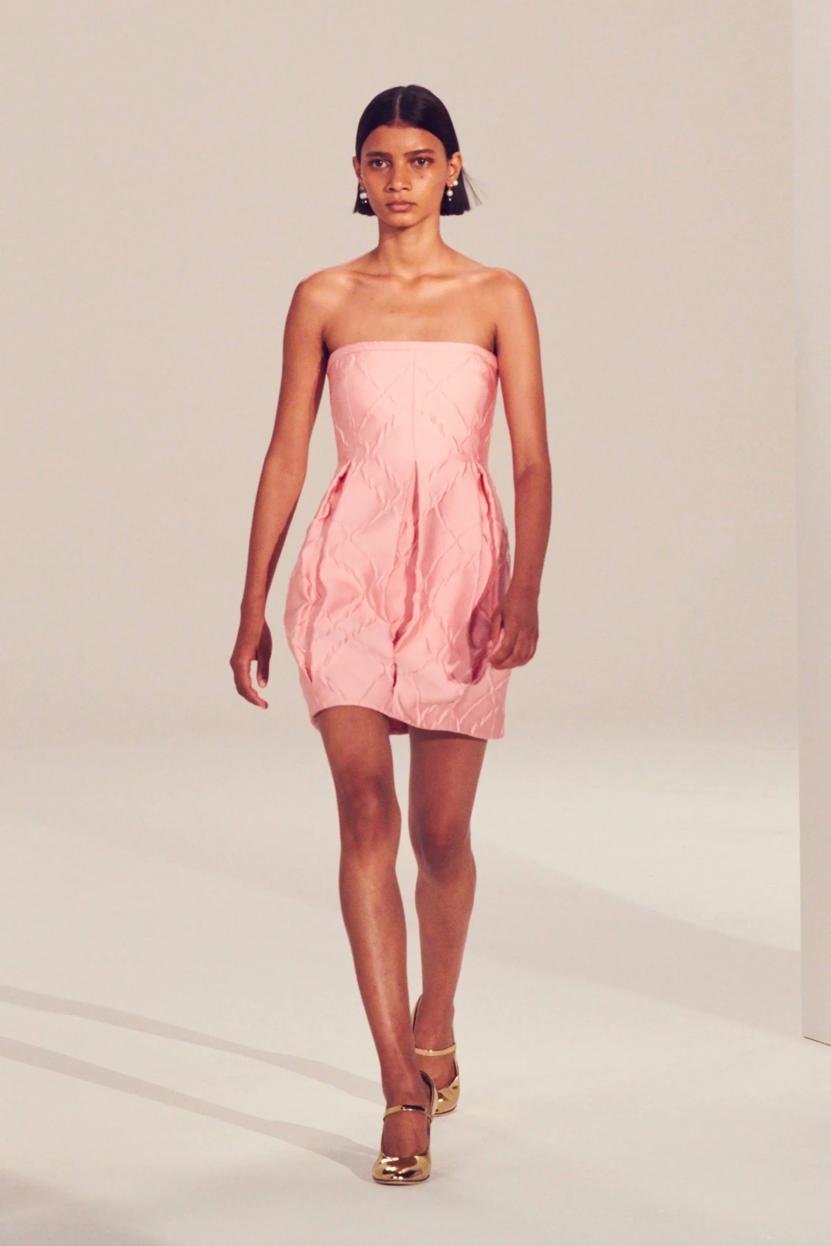 La colección primavera verano 2023 de Emilia Wickstead