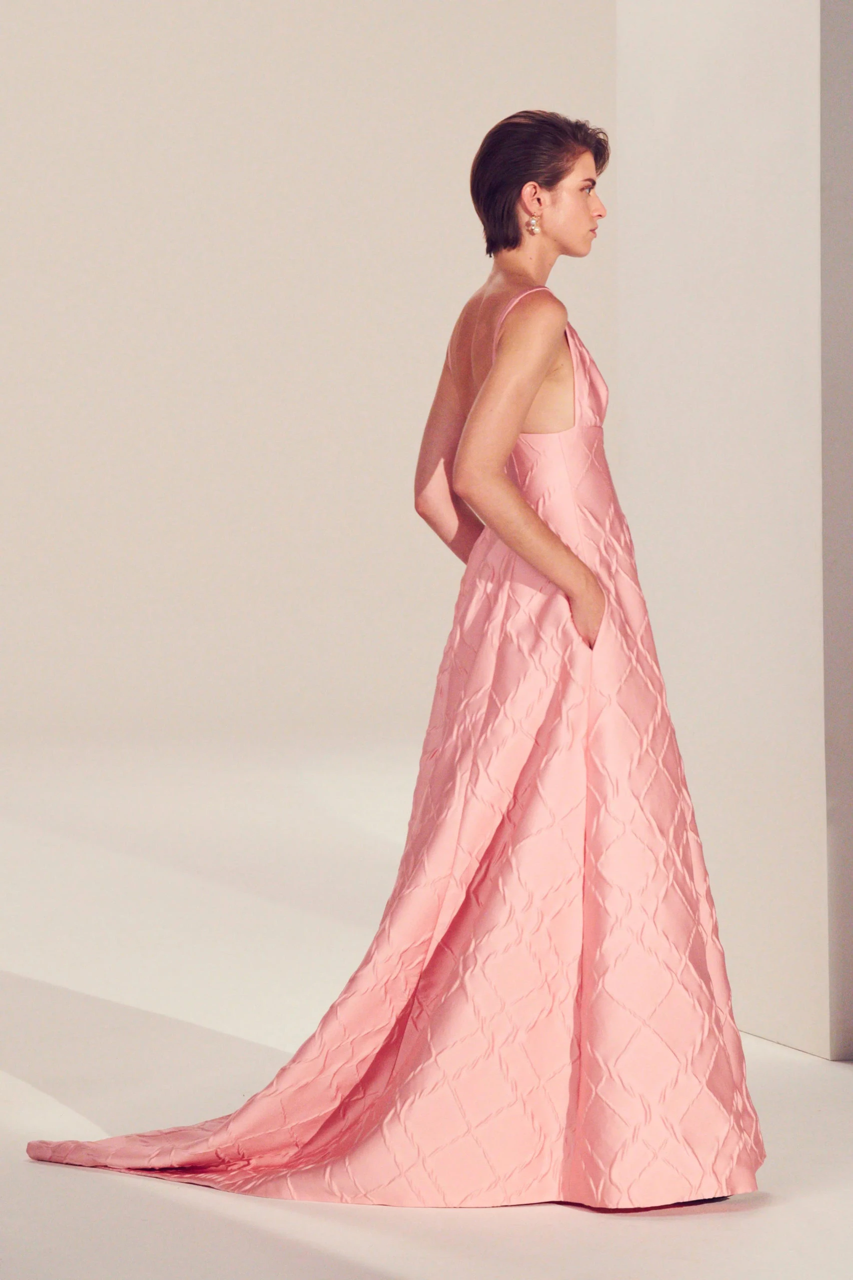 La colección primavera verano 2023 de Emilia Wickstead