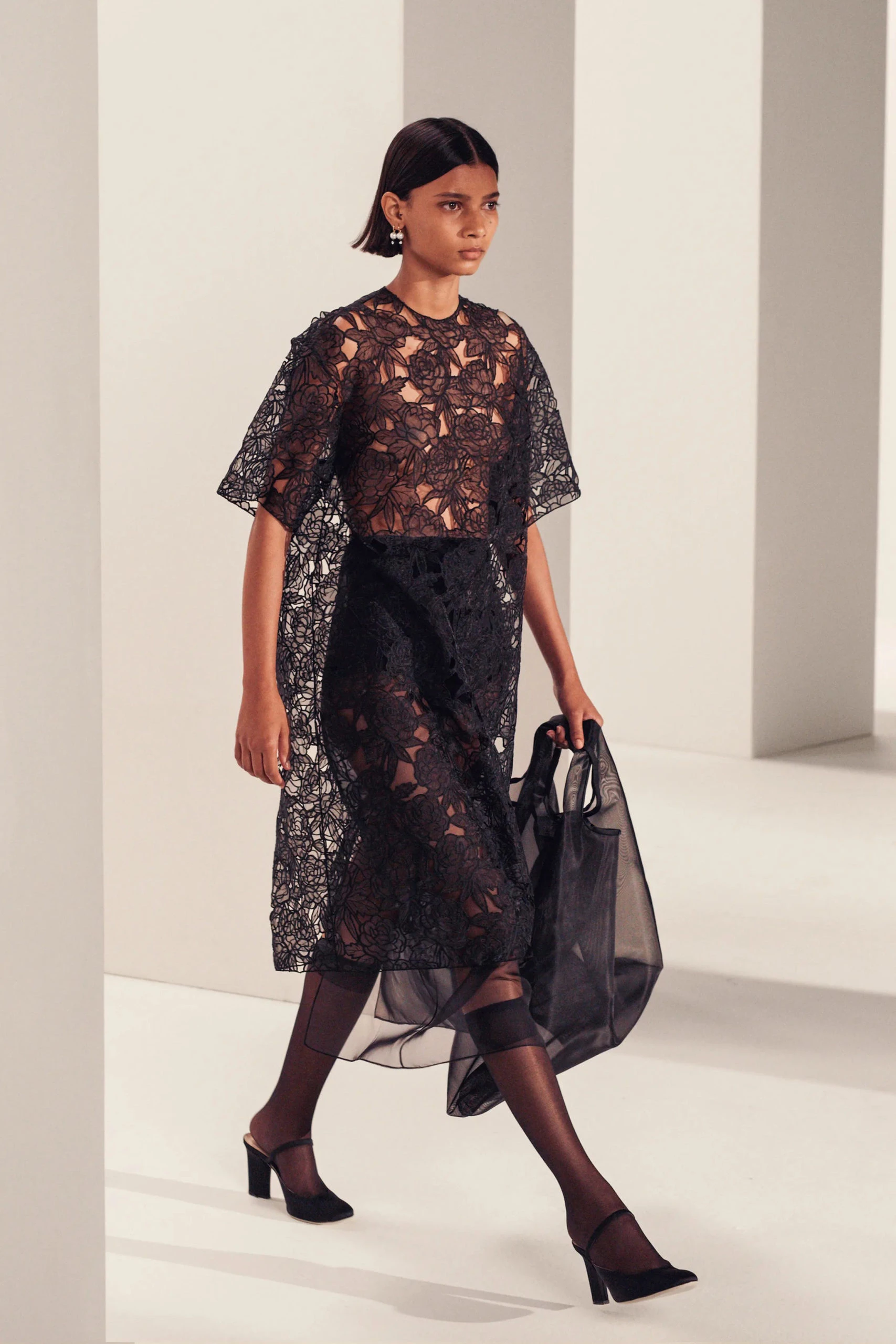 La colección primavera verano 2023 de Emilia Wickstead